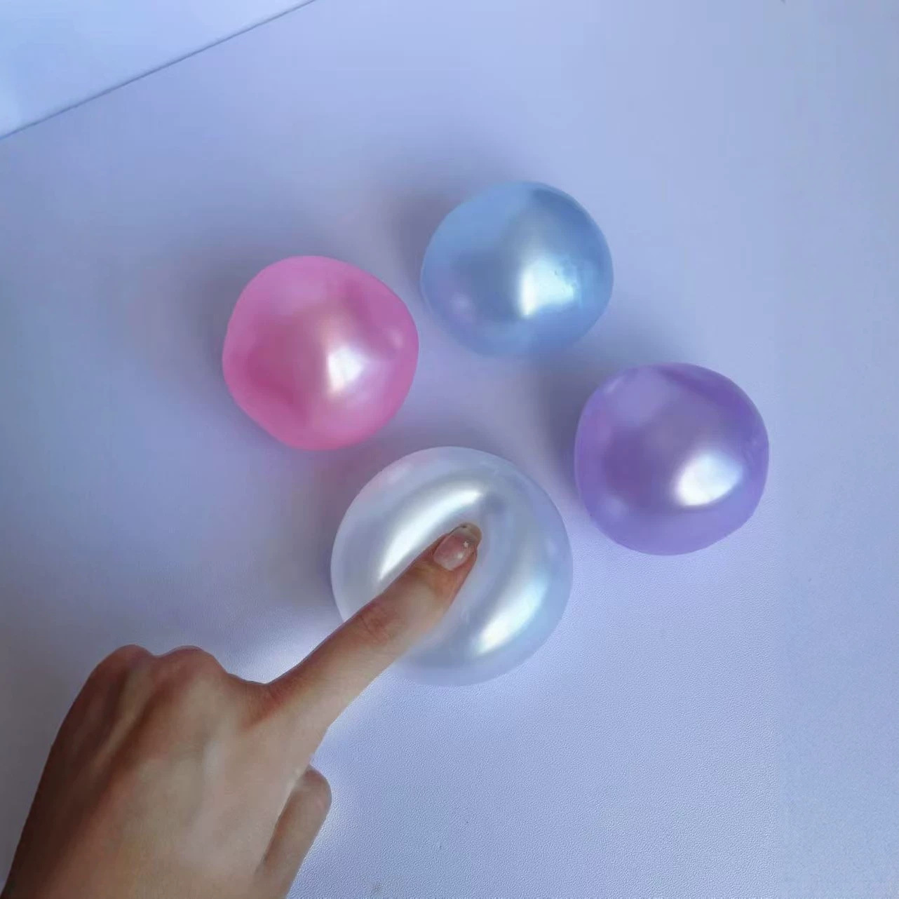 Pearlescent coconut oil pinch  - Music recension och pris